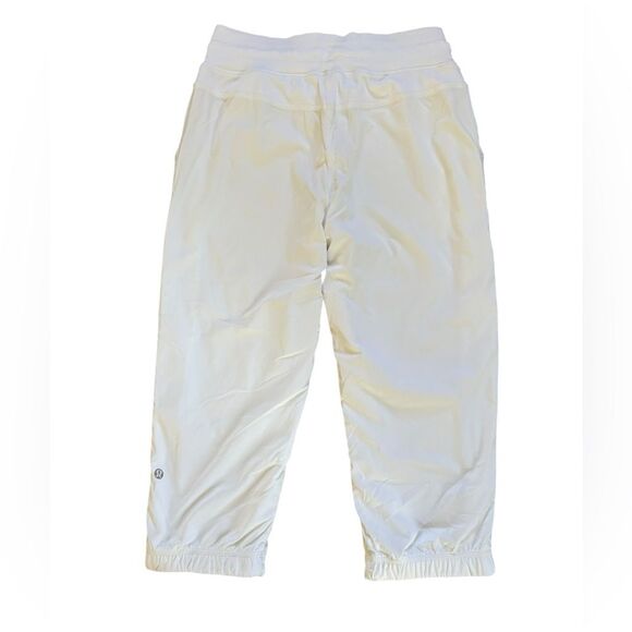 Lululemon Dance Studio Crop Pants Womens Size 4 White Pull On - Picture 2 of 11